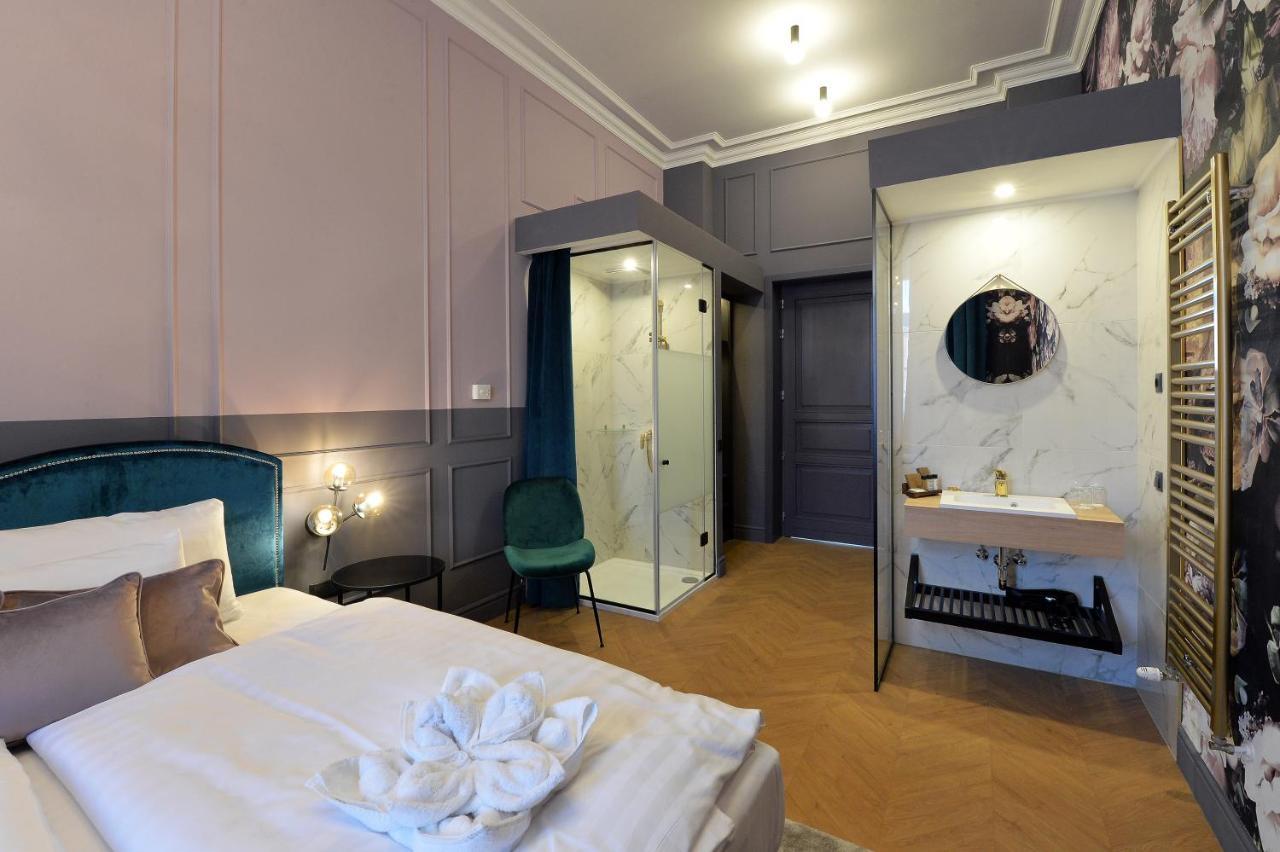 1552 Boutique Hotel エゲル エクステリア 写真
