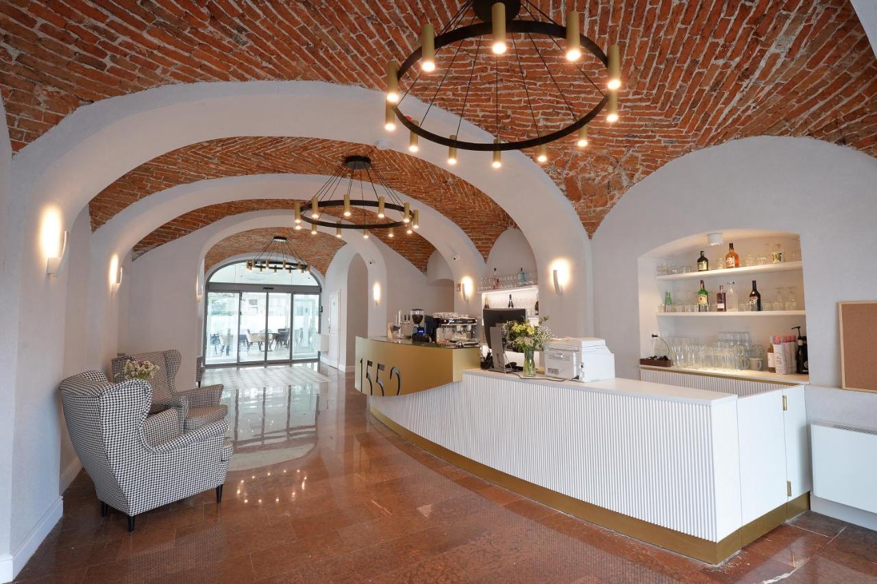1552 Boutique Hotel エゲル エクステリア 写真