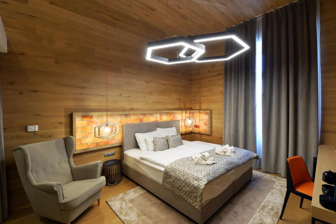1552 Boutique Hotel エゲル エクステリア 写真