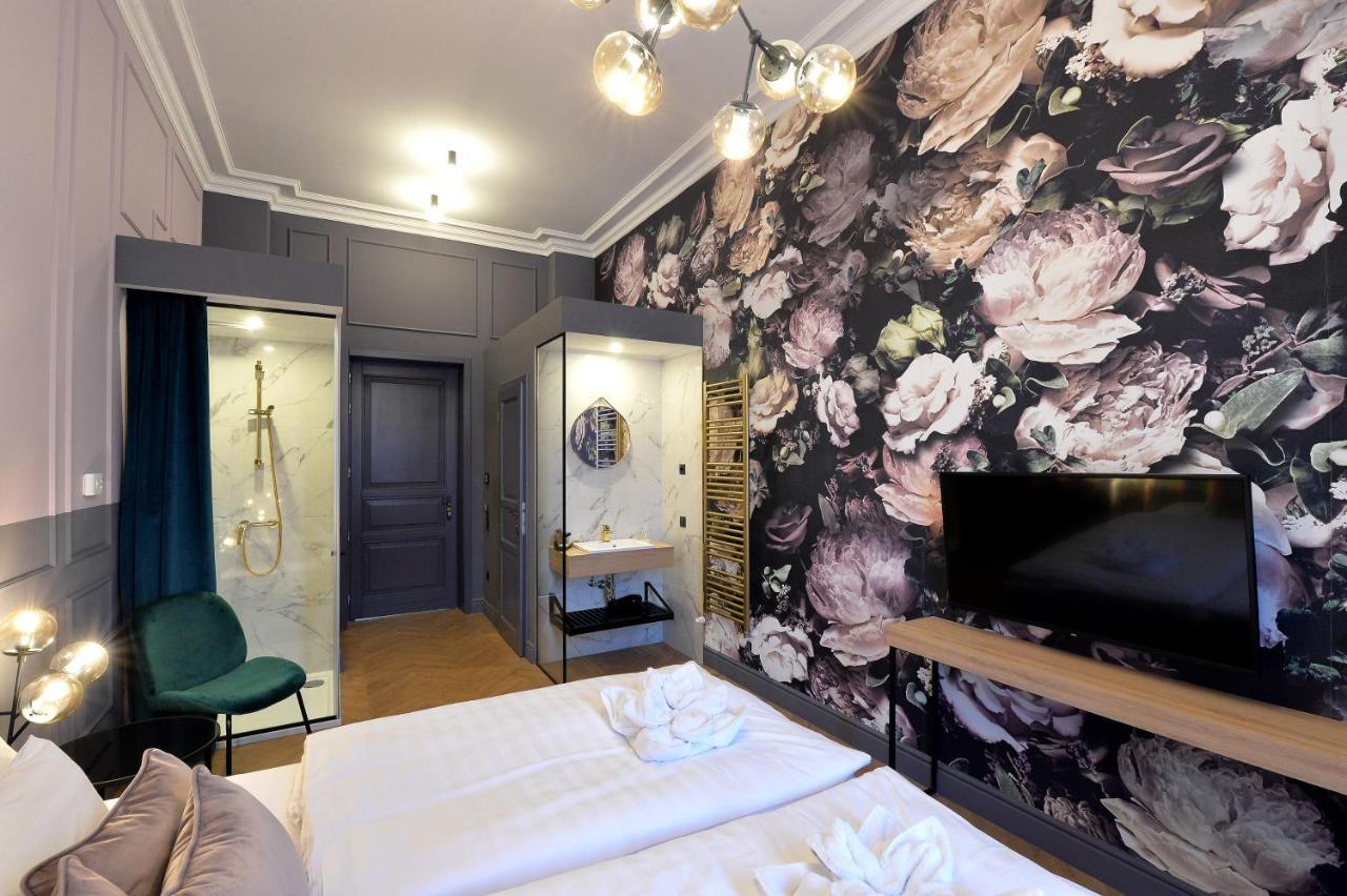 1552 Boutique Hotel エゲル エクステリア 写真