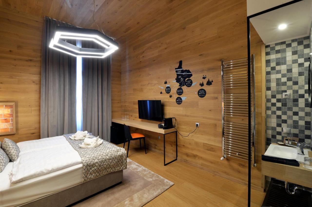 1552 Boutique Hotel エゲル エクステリア 写真