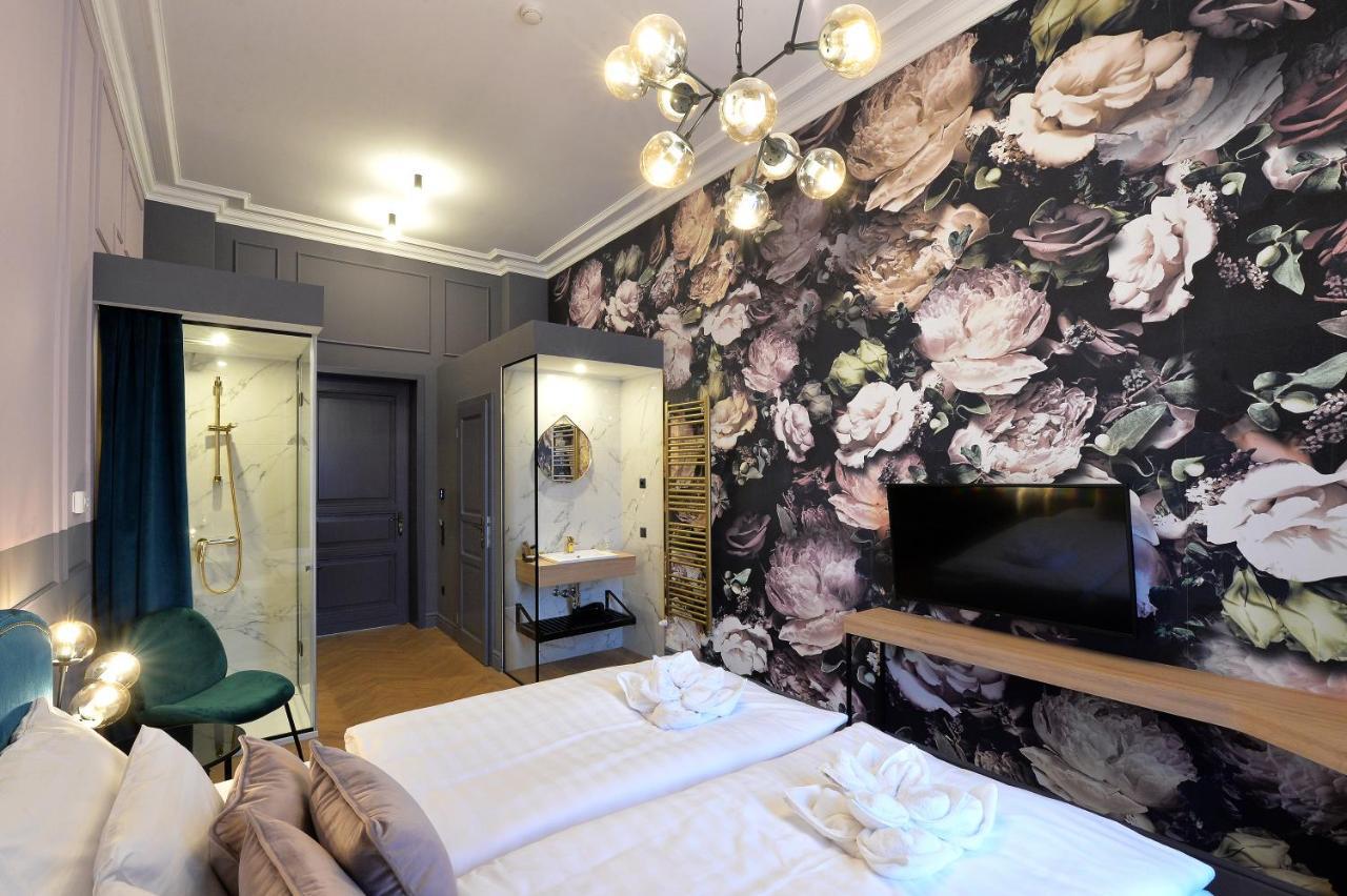 1552 Boutique Hotel エゲル エクステリア 写真