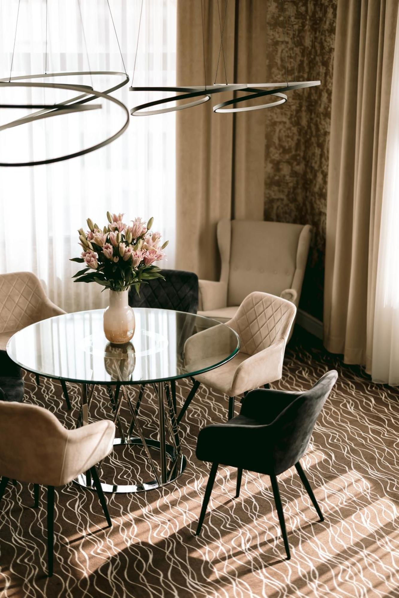 1552 Boutique Hotel エゲル エクステリア 写真